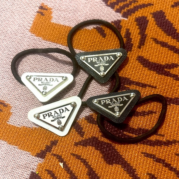 ponytail holders - Picture 1 of 3
